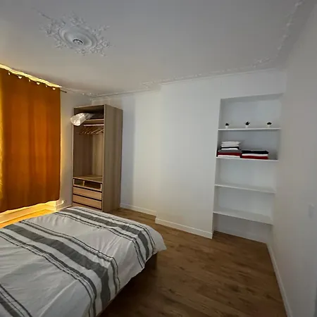 Refait à Neuf 2 Pièces - - équipé - Parking *