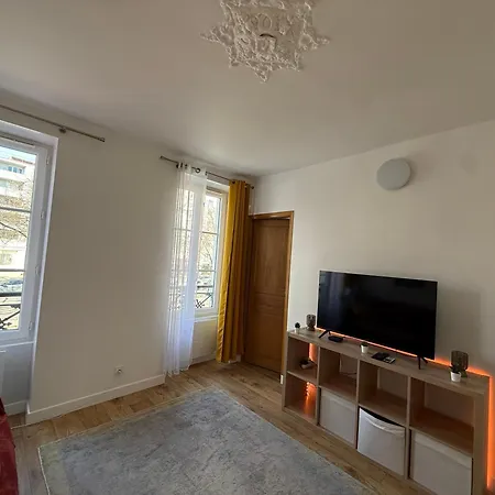 Refait à Neuf 2 Pièces - - équipé - Parking Appartamento *